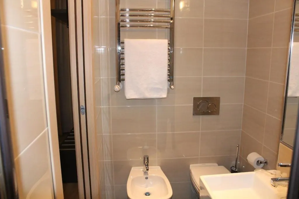 House Beatrice Milano Hotel Italy