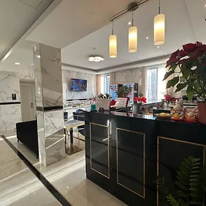 Hotel Midway, Milano