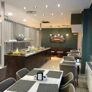 Hotel Oasi Village, Milano