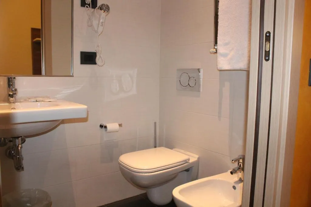 Affittacamere Hotel House Beatrice Milano