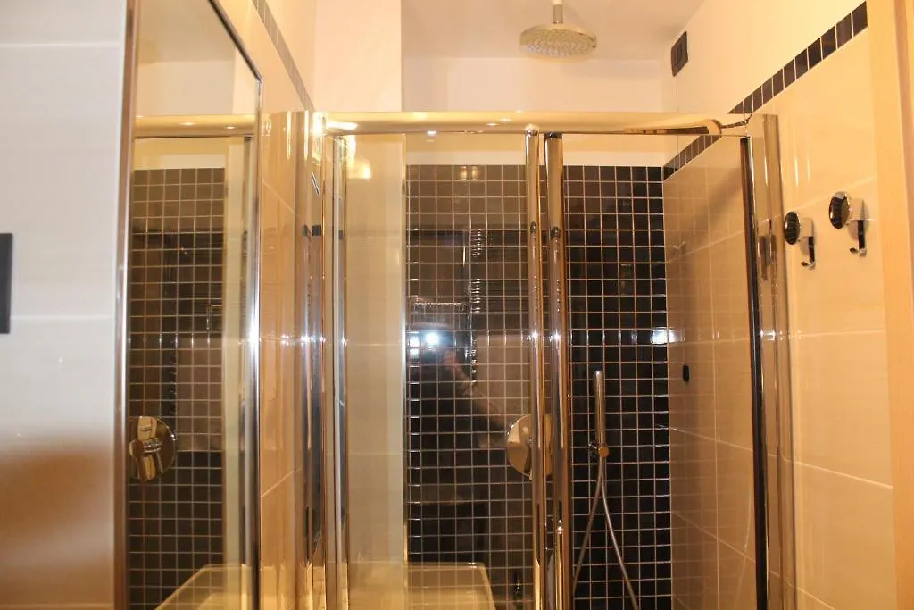** Affittacamere Hotel House Beatrice Milano Italia